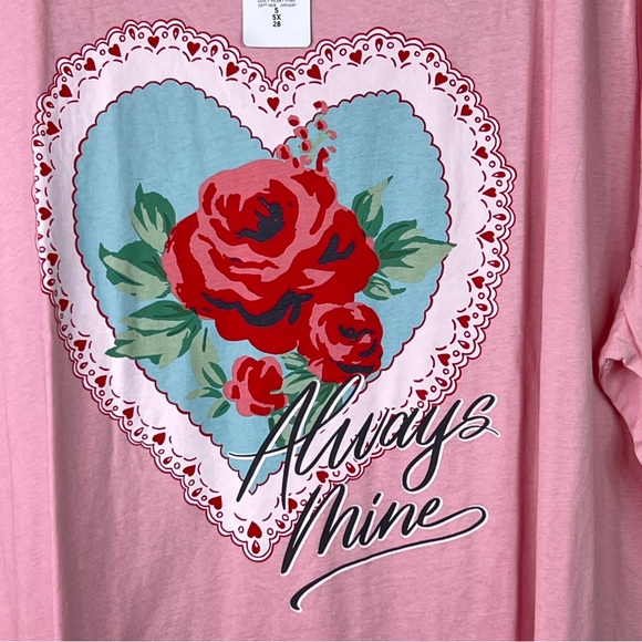 Torrid Size 5(5X)(28) Crewneck Short Sleeve Relaxed Sleep T-Shirt Heart Graphic - Picture 4 of 8